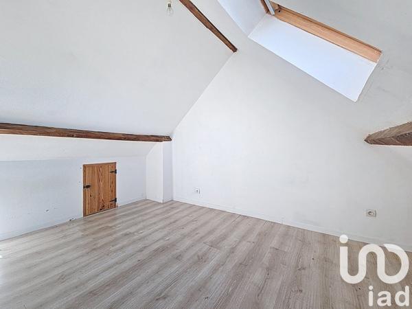 Appartement 3 pièces de 64 m² à Le Malesherbois (45330)