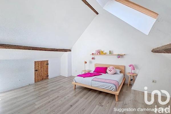 Appartement 3 pièces de 64 m² à Le Malesherbois (45330)