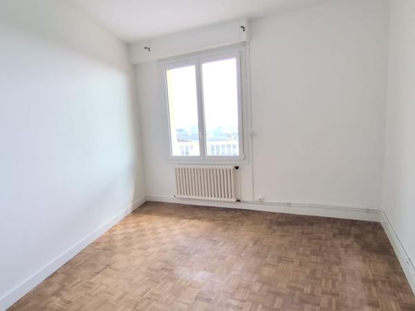 BEL APPARTEMENT 80M2 COEUR DE VILLE AVEC GARAGE PRIVATIF !!