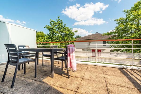 Nantes (44000) Beau T2 duplex meublé avec balcon 20 m² au 1er étage
