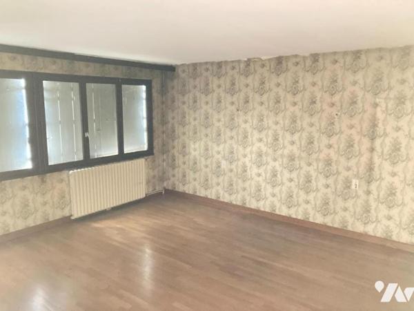 Appartement 4 pièces (environ 152 m² habitables) en plein centre-ville