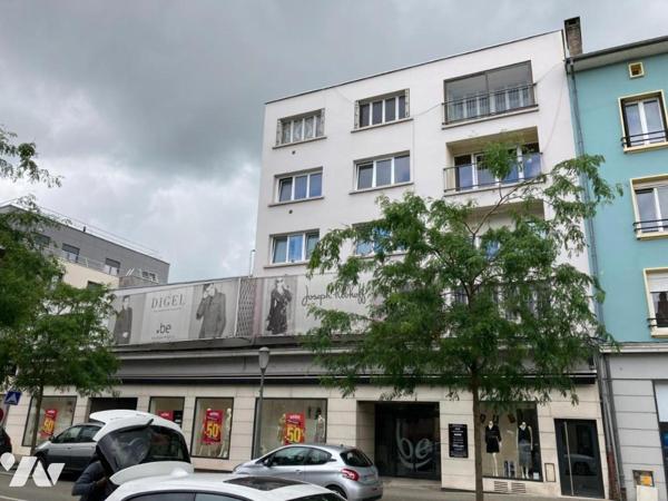 Appartement 4 pièces (environ 152 m² habitables) en plein centre-ville