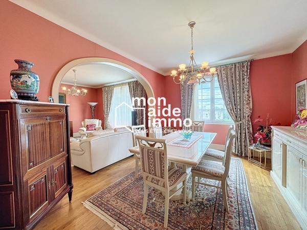 Vaste ensemble immobilier sur 1500 m²