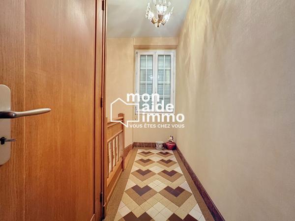 Vaste ensemble immobilier sur 1500 m²