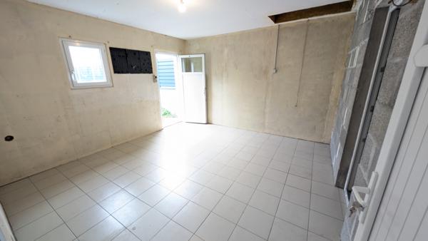 Janzé (35150) Rare à la vente – Maison plain-pied avec véranda et dépendances