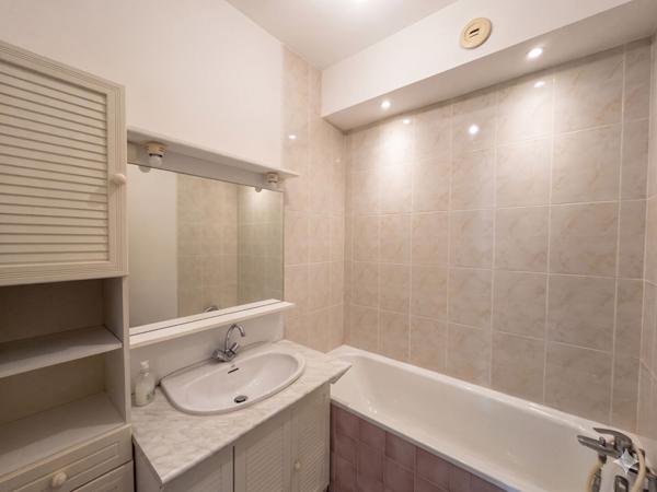 A VENDRE - Appartement Tours 2 pièces 50.6 m2