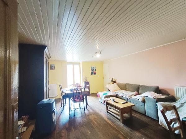 Jolie Maison de village d'une surface habitable de 122 m2 sur terrain clos de 472 m2