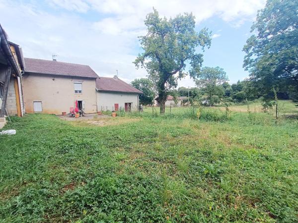 Jolie Maison de village d'une surface habitable de 122 m2 sur terrain clos de 472 m2