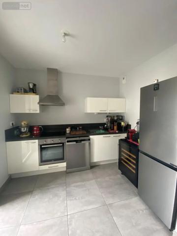 Location - Appartement Angers 49100 3 pièces 58 m 2