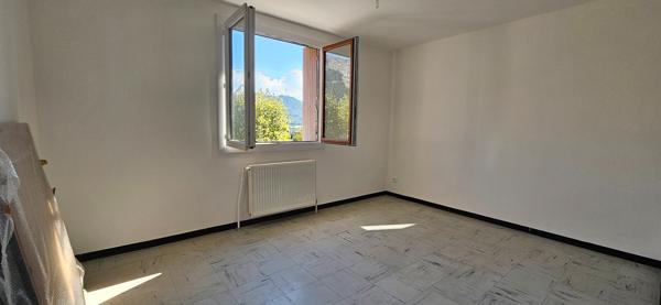 Appartement 4 pièce(s) 75 m2 , Sisteron