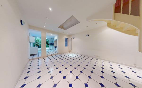 Maison à vendre    4 pièces • 92,85 m2 Bordeaux