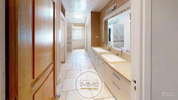 Maison 5 pièce(s) 4 chambre(s) 158 m²