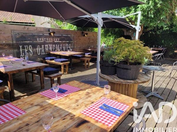 Immeuble à vendre 762 m² La Queue-les-Yvelines