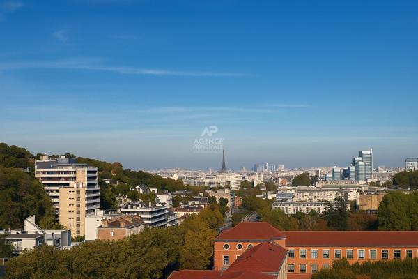 Sèvres Centre Appartement Familial avec vue sur Paris 440 000 € **  - Référence  582-S