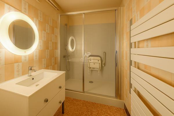 Sèvres Centre Appartement Familial avec vue sur Paris 440 000 € **  - Référence  582-S