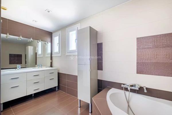 Vente Maison 6 pièces 150 m2 à Villeurbanne