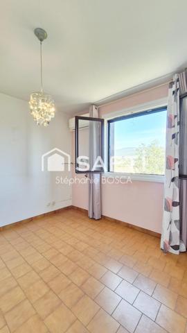 GRAND T3 TRAVERSANT - BEAUX VOLUMES - VUE DEGAGEE