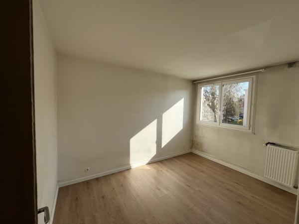 Appartement à vendre |  Les Clayes-sous-Bois |  2 pièces | 39 m²