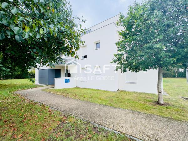 Grand studio lumineux  avec balcon et parking, tout à pied!