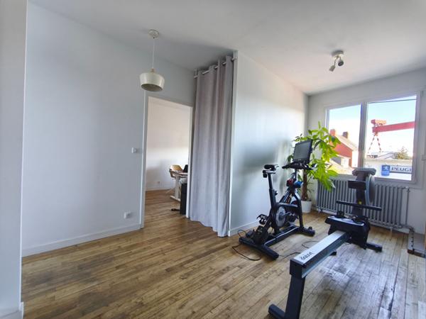 Maison 9 pièce(s) 4 chambre(s) 208.07 m²