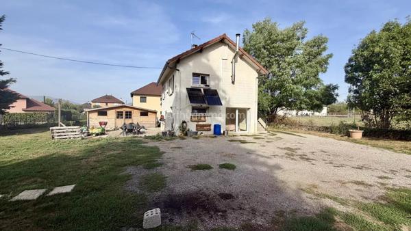 Vente                                                      Maison
                        
                     4 pièces                      97 m2                     à Les Avenières Veyrins-Thuellin