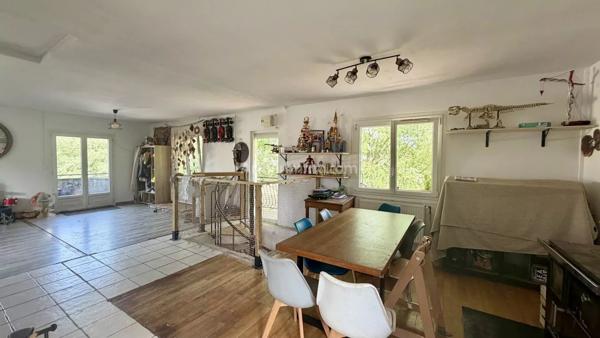Vente                                                      Maison
                        
                     4 pièces                      97 m2                     à Les Avenières Veyrins-Thuellin