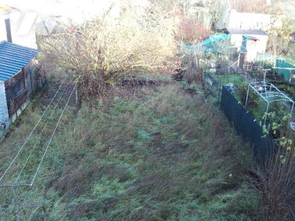 Maison de ville de 87 m² avec jardin et sous sol