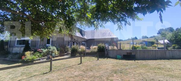 Crèvecoeur en Auge - Maison Normande en colombages 