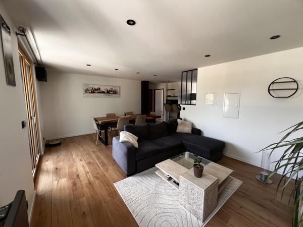 Appartement
         3 pièces
        - 59 m² 195 000 € *