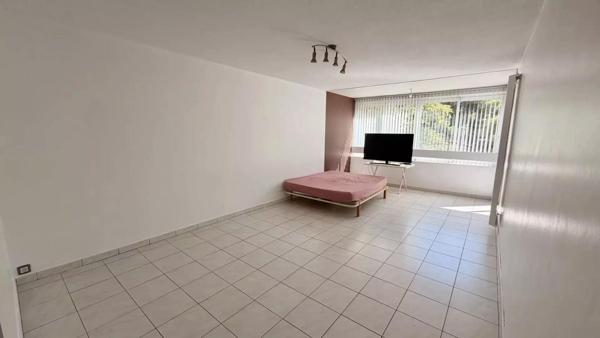 Appartement Vitrolles 4 pièce(s) 80 m2