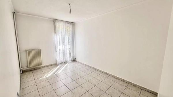 Appartement Vitrolles 4 pièce(s) 80 m2