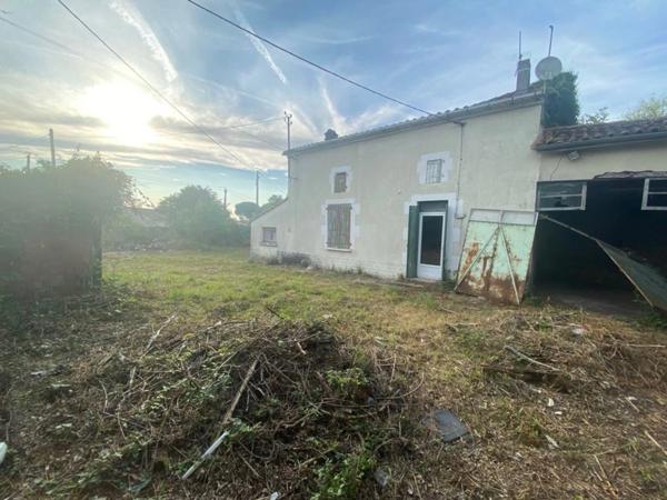 Maison de 70 m2 à rénover, 5 mn de Mansle-les-Fontaines