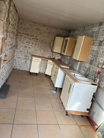 Maison de 70 m2 à rénover, 5 mn de Mansle-les-Fontaines