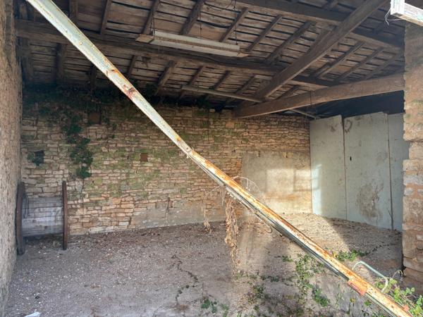 Maison de 70 m2 à rénover, 5 mn de Mansle-les-Fontaines