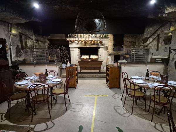 CESSION D’UNE AFFAIRE EMBLÉMATIQUE – VAL DE LOIRE FONDS DE COMMERCE ET MURS