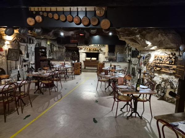 CESSION D’UNE AFFAIRE EMBLÉMATIQUE – VAL DE LOIRE FONDS DE COMMERCE ET MURS