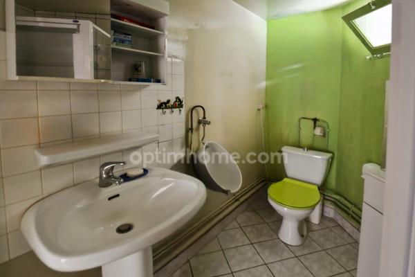 Maison de Ville sur deux niveaux - 3 pièces - 2 chambres - Dépendance - Garage - Terrain 609 m² - 87210 LE DORAT