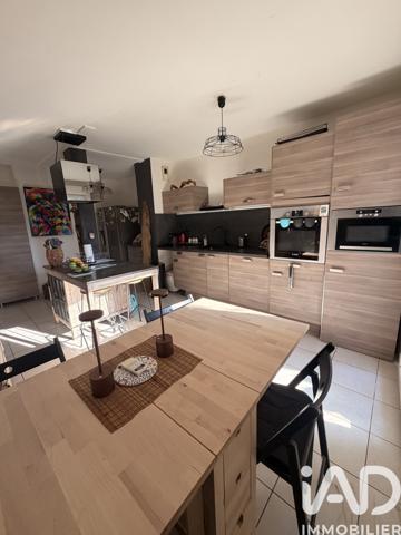 Appartement à vendre 3 pièces 71 m² Vitrolles