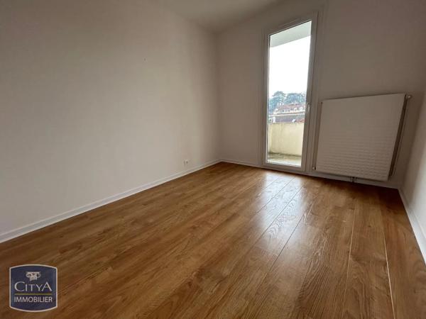 Appartement à louer 2 pièces 51.77m² Charnay-lès-Mâcon (71850)