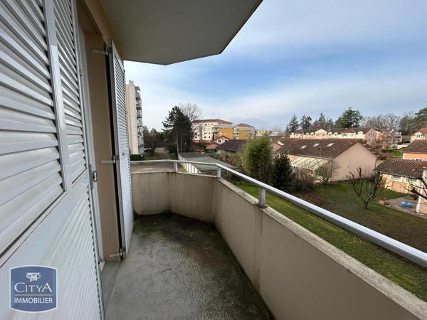 Appartement à louer 2 pièces 51.77m² Charnay-lès-Mâcon (71850)