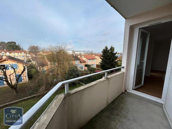 Appartement à louer 2 pièces 51.77m² Charnay-lès-Mâcon (71850)