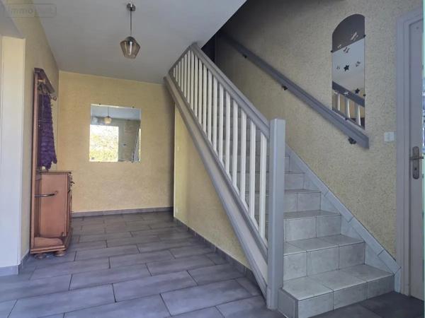 Achat - Maison Château-Gontier-sur-Mayenne 53200 7 pièces 143 m 2 3663 m 2