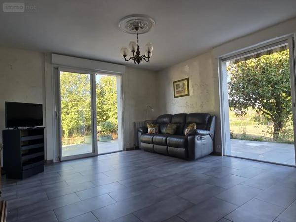 Achat - Maison Château-Gontier-sur-Mayenne 53200 7 pièces 143 m 2 3663 m 2