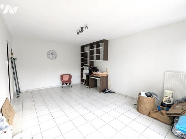 APPARTEMENT 2 PIECES - STATIONNEMENT - BALCON