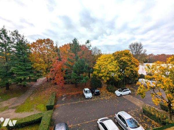 APPARTEMENT 2 PIECES - STATIONNEMENT - BALCON