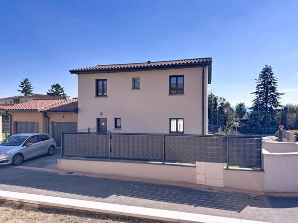 Reyrieux (01600) Maison familiale moderne et éco-performante: