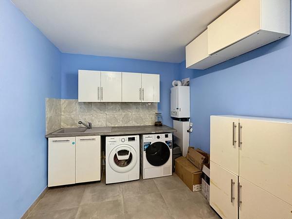 Reyrieux (01600) Maison familiale moderne et éco-performante: