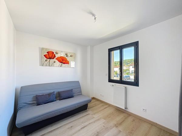 Reyrieux (01600) Maison familiale moderne et éco-performante: