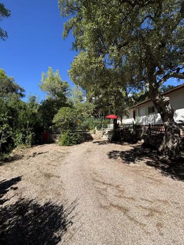 Vente                                                      Terrain
                        
                                         540 m2                     à Fréjus