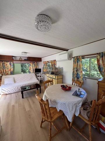 Vente                                                      Terrain
                        
                                         540 m2                     à Fréjus